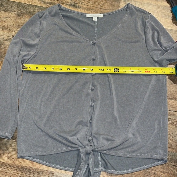 Lot of 8 Size Small Shirts. - Picture 3 of 11